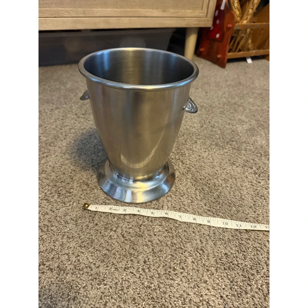 Oneida 18/8 Stainless Steel Ice Bucket Wine Chiller Pedestal Japan Barware 8in
